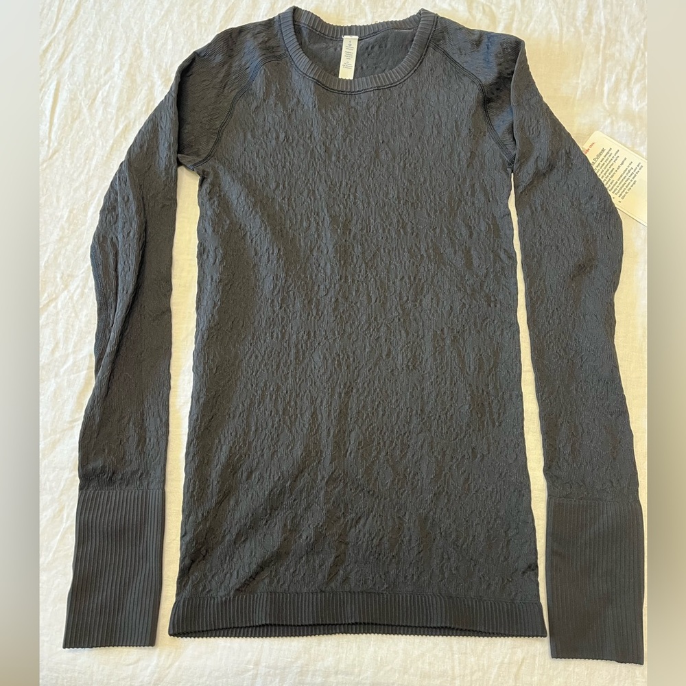 ❌SOLD!!❌ NWT Lululemon black Rest Less pullover, size 6
